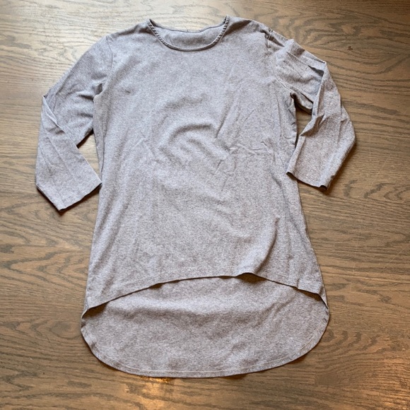 Asymmetric grey cotton top - Picture 1 of 9
